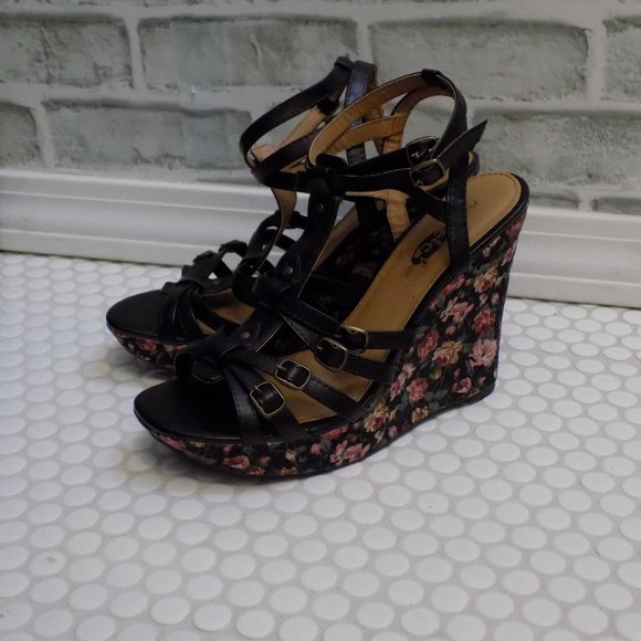 Rue 21 ECT. platform heels - Picture 2 of 2